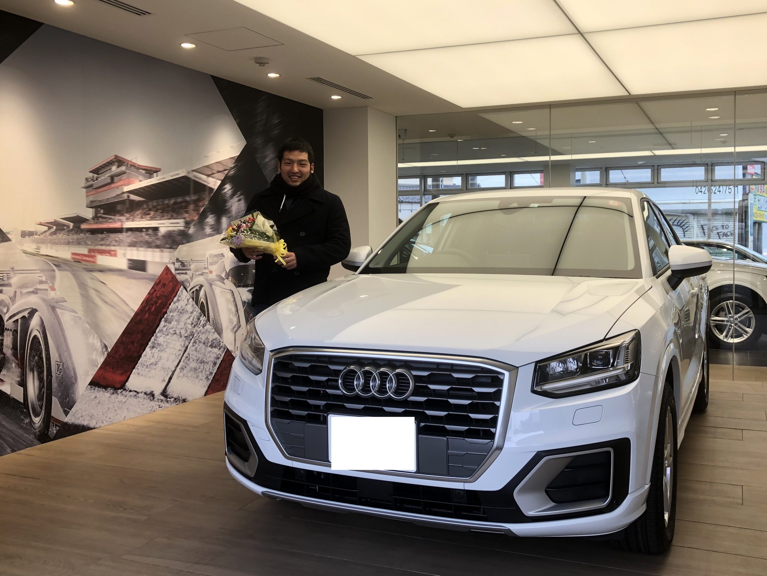 F様 Q2のご納車おめでとうございます ビジョナグループ